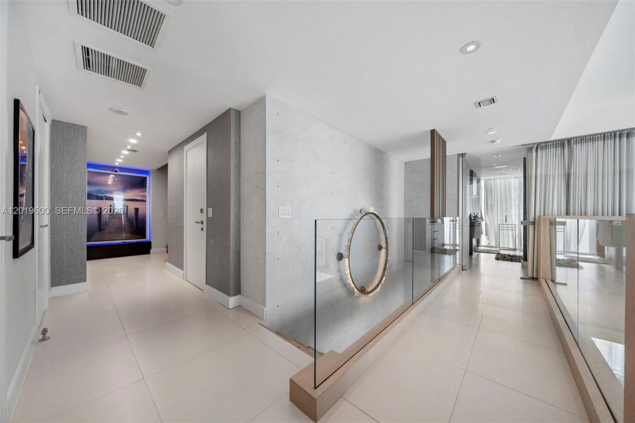 1040 Biscayne Blvd , Unit 4607, Miami, FL 33132 Photo