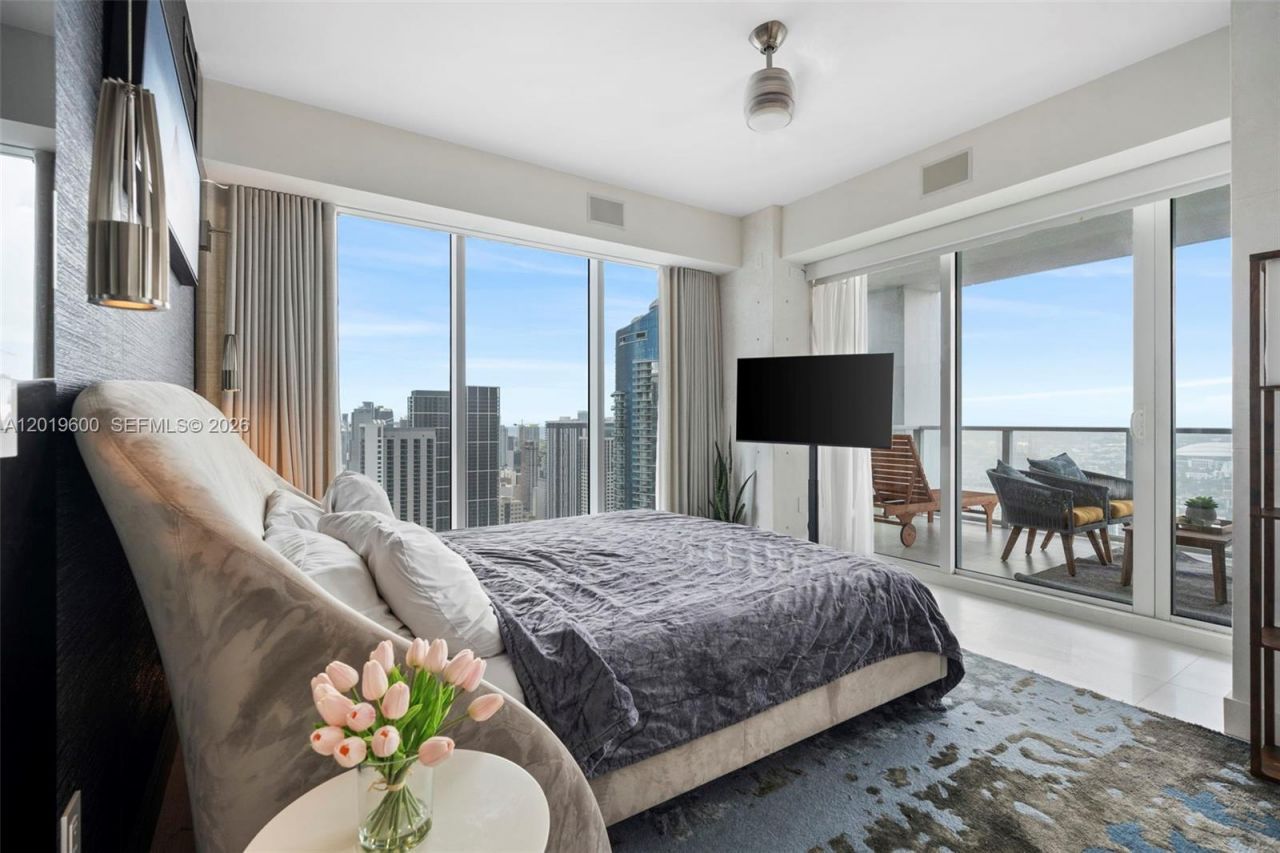 1040 Biscayne Blvd , Unit 4607, Miami, FL 33132 Photo