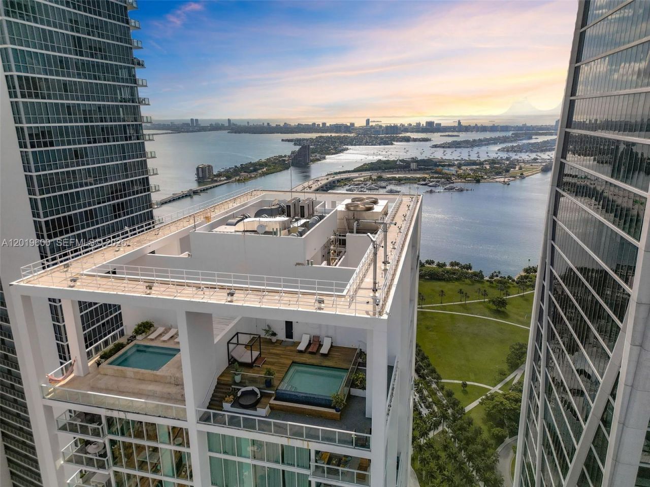 1040 Biscayne Blvd , Unit 4607, Miami, FL 33132 Photo