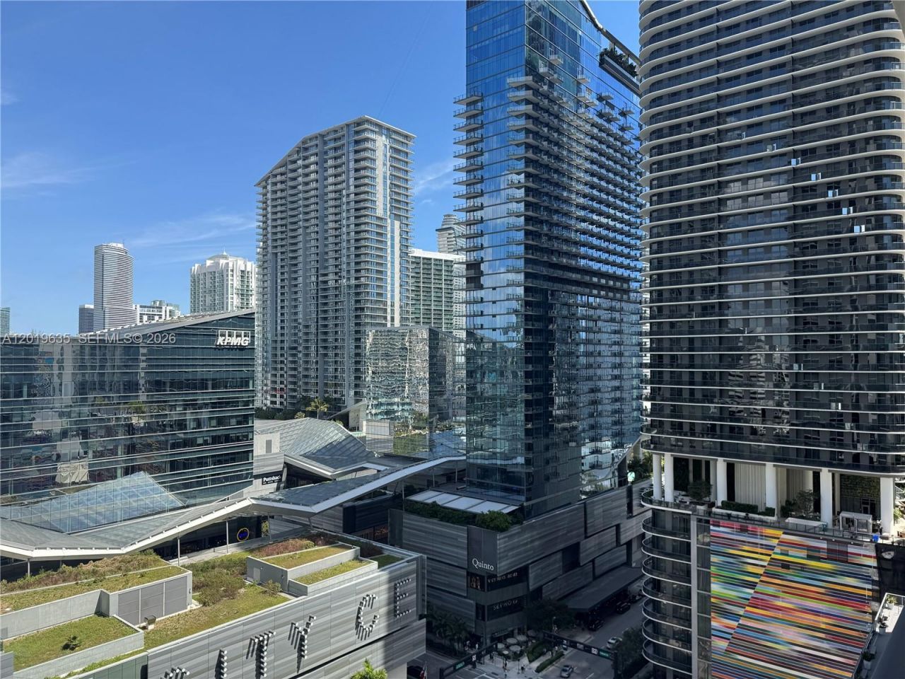 55 SW 9th St , Unit 1810, Miami, FL 33130 Photo