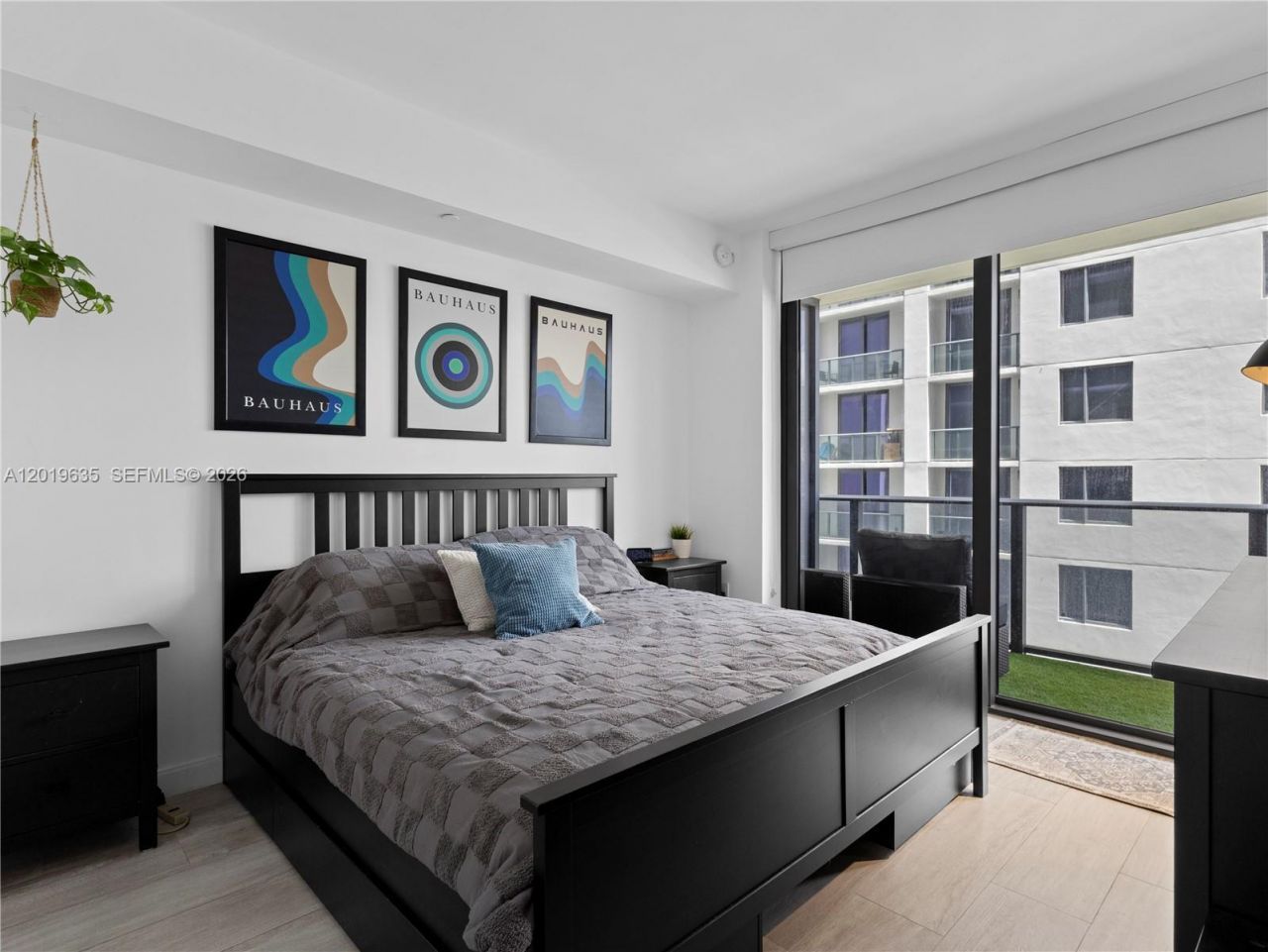 55 SW 9th St , Unit 1810, Miami, FL 33130 Photo