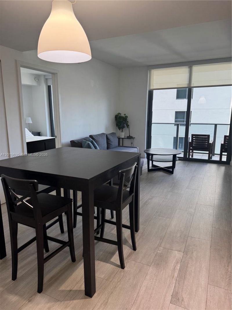 55 SW 9th St , Unit 1810, Miami, FL 33130 Photo