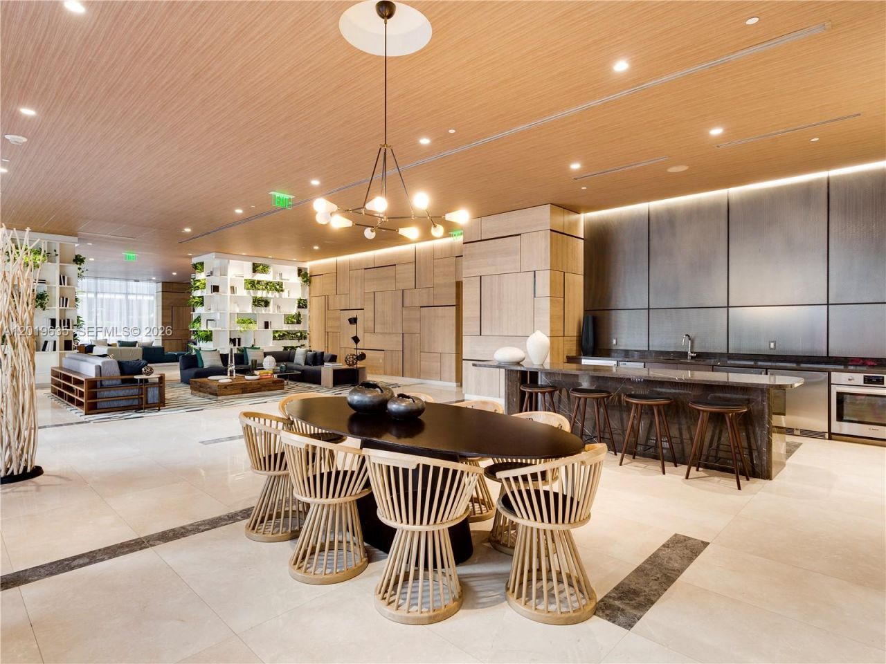 55 SW 9th St , Unit 1810, Miami, FL 33130 Photo