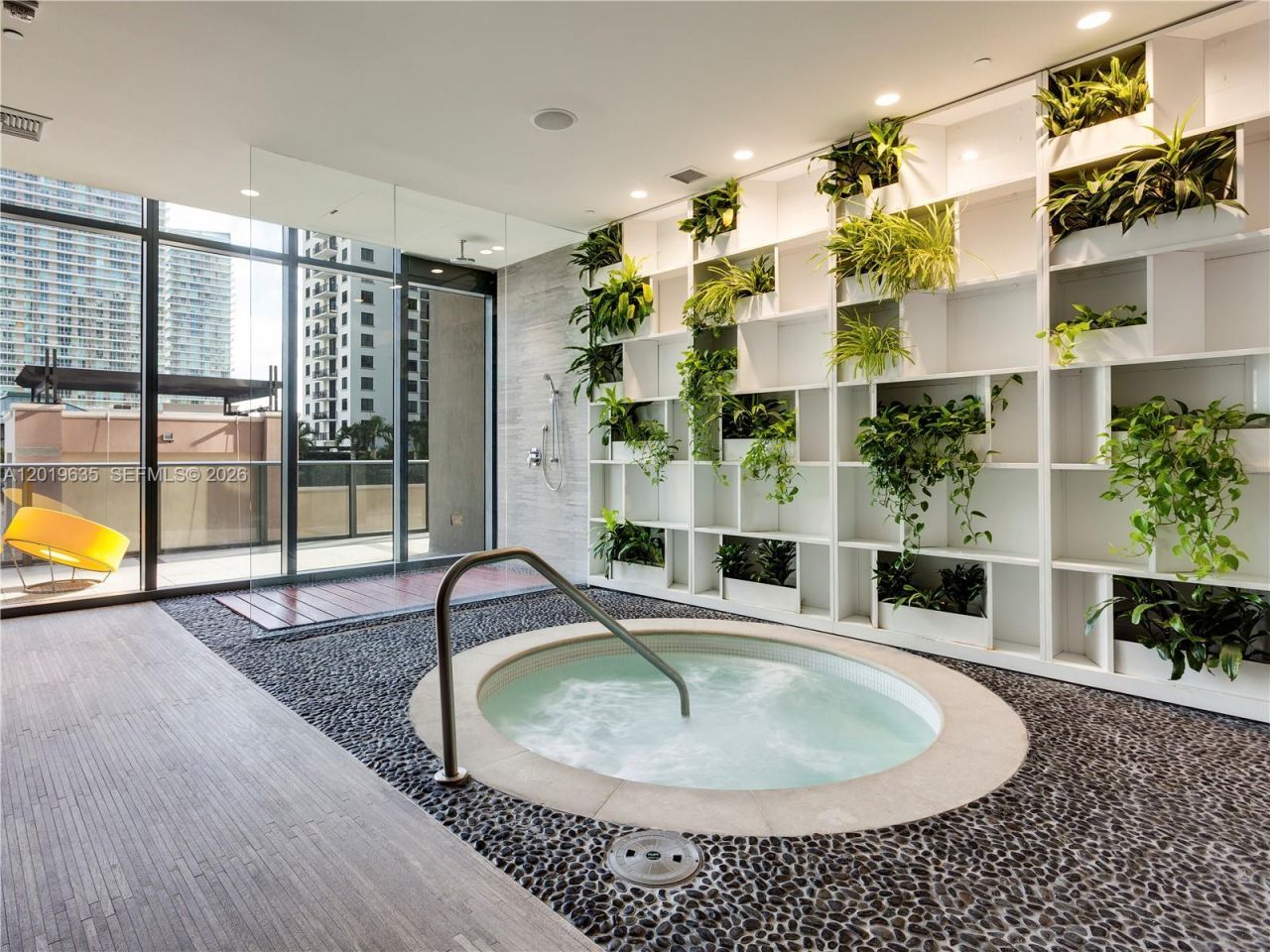 55 SW 9th St , Unit 1810, Miami, FL 33130 Photo