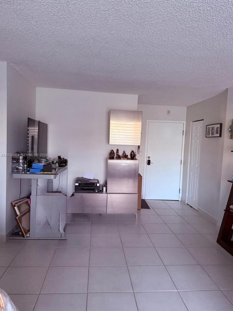 1250 NE 125th St , Unit 317A, North Miami, FL 33161 Photo