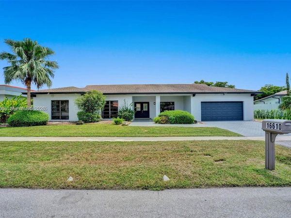 16610 Royal Poinciana ct , Weston, FL 33326
