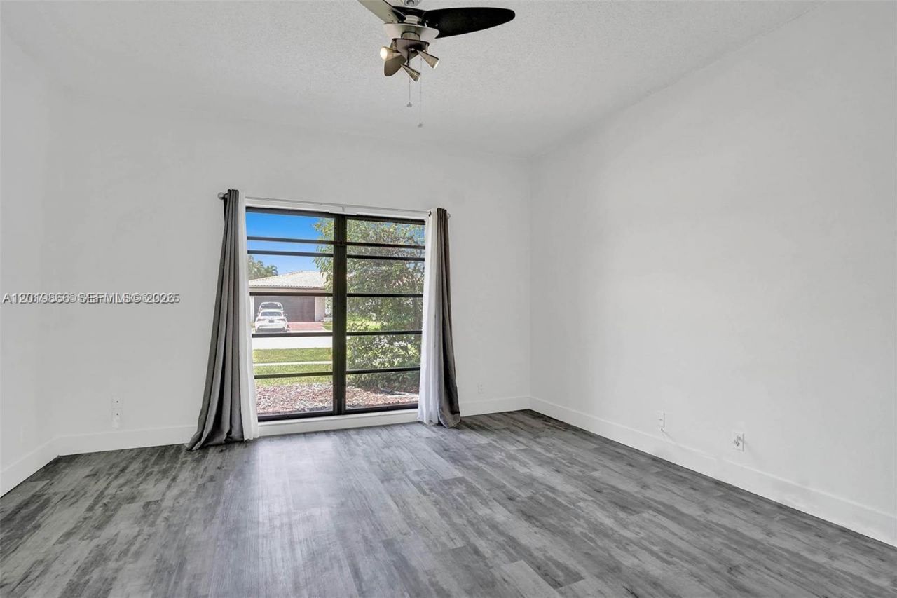 16610 Royal Poinciana Ct, Weston, FL 33326 Photo