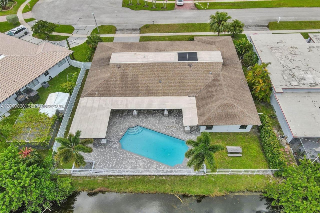 16610 Royal Poinciana Ct, Weston, FL 33326 Photo