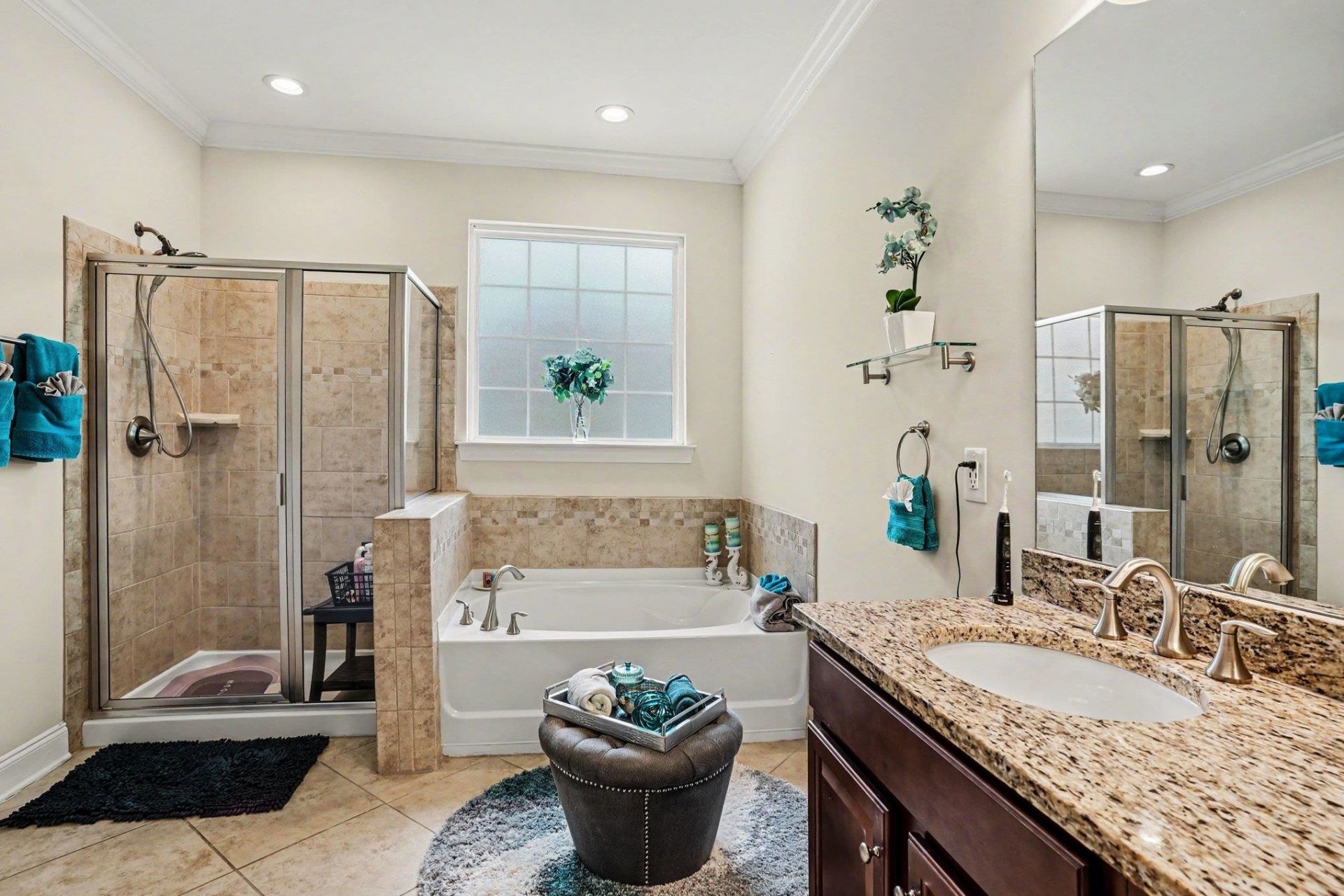 962 Henry James Dr. Photo 18