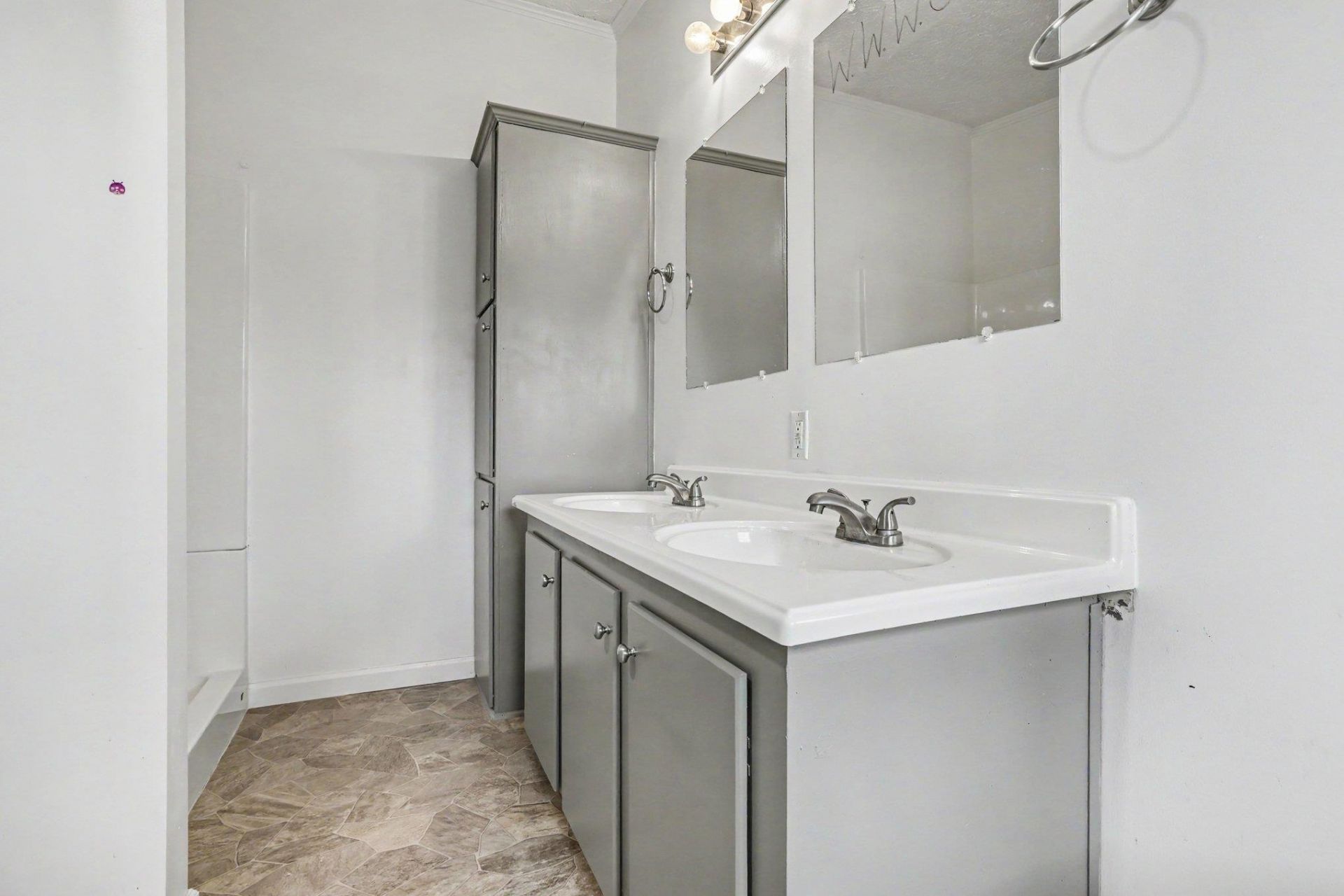 101 Cheston Ct.  Photo 15
