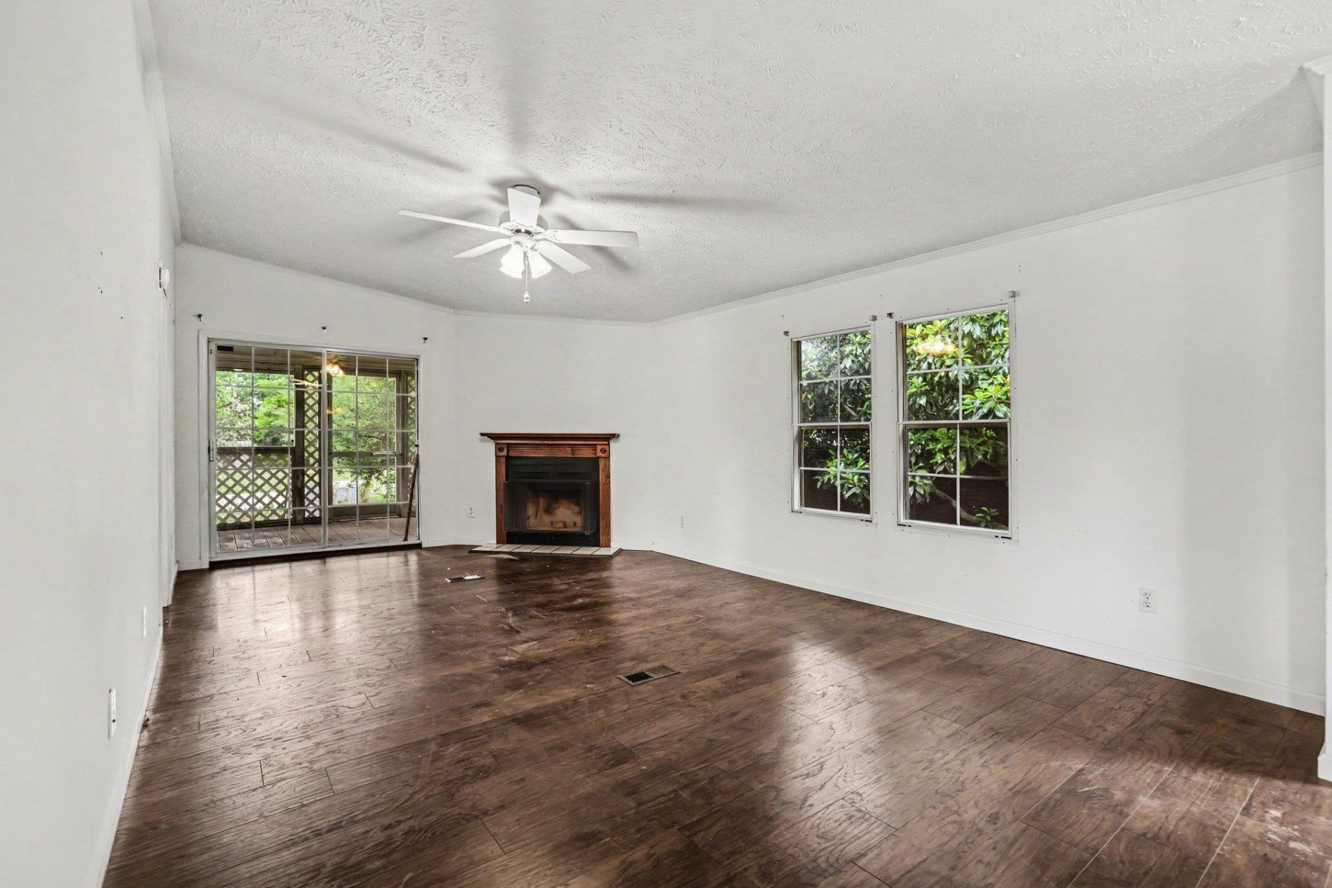 101 Cheston Ct.  Photo 6