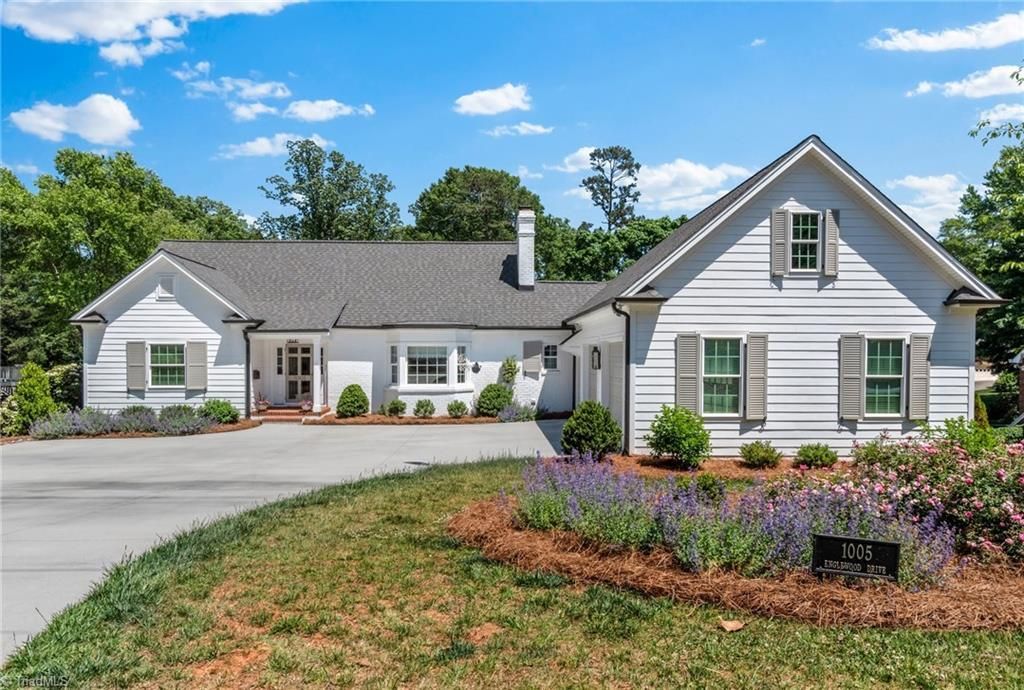 1005 Englewood Drive, Winston-Salem, NC 27106 Main Photo