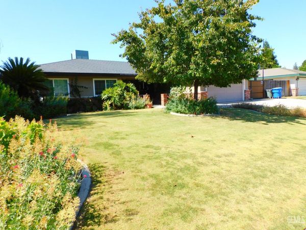 7305 Snowmass Lane, Bakersfield, CA 93309