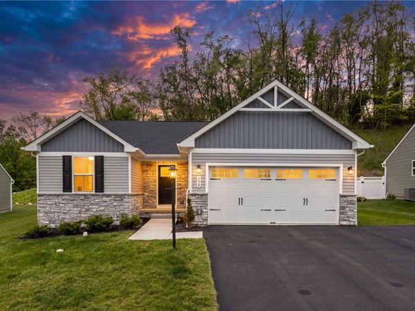 134 Olivia Dr, Monaca, PA 15061