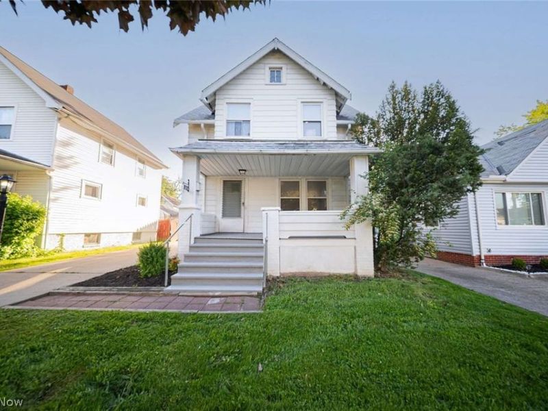 1524 E 221st Street, Euclid, OH 44117 Photo 1