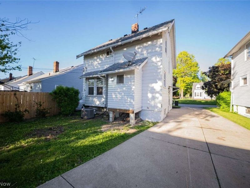 1524 E 221st Street, Euclid, OH 44117 Photo 23