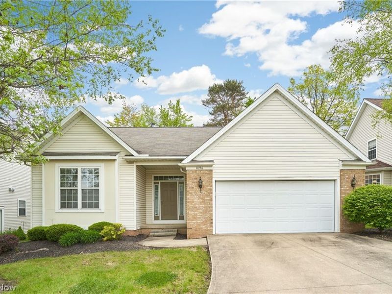 1096 Venice Court, Macedonia, OH 44056 Photo 1