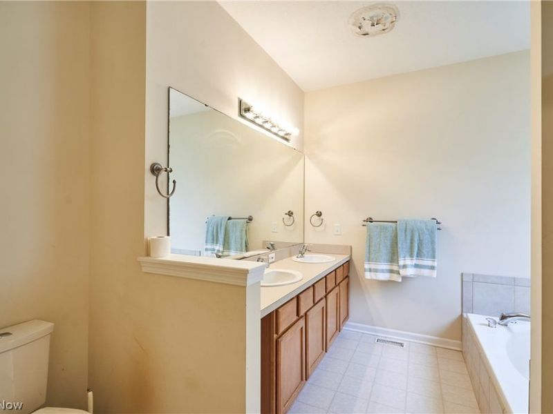 1096 Venice Court, Macedonia, OH 44056 Photo 14