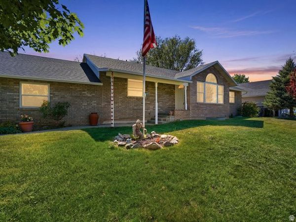 1969 E CEDAR BENCH , South Weber, UT 84405
