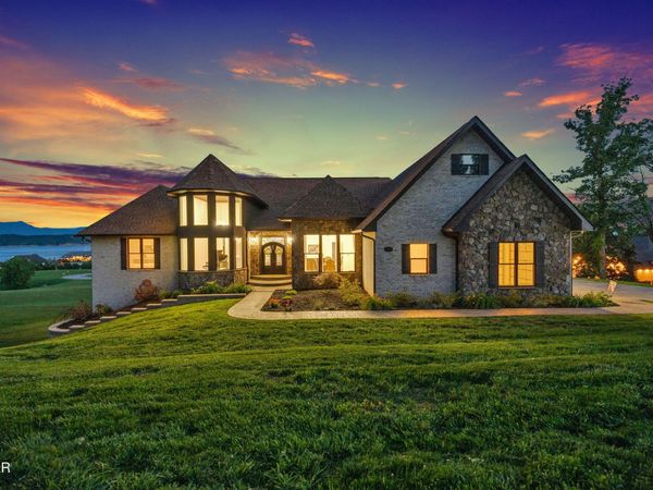 1005 Enchanted Drive, Dandridge, TN 37725