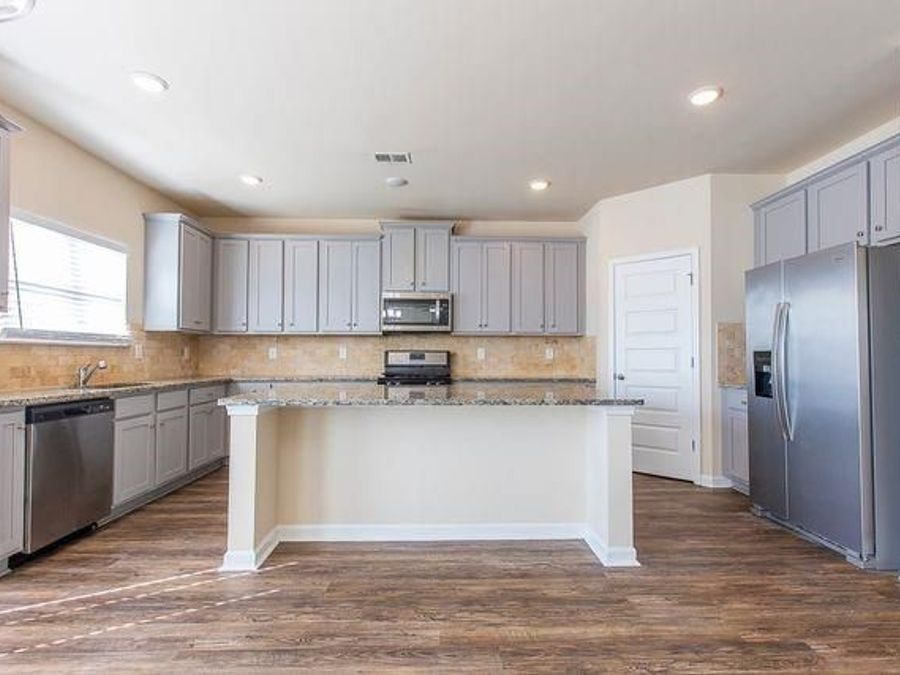 Property Image 6