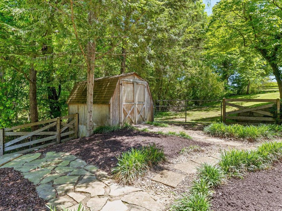 Property Image 38