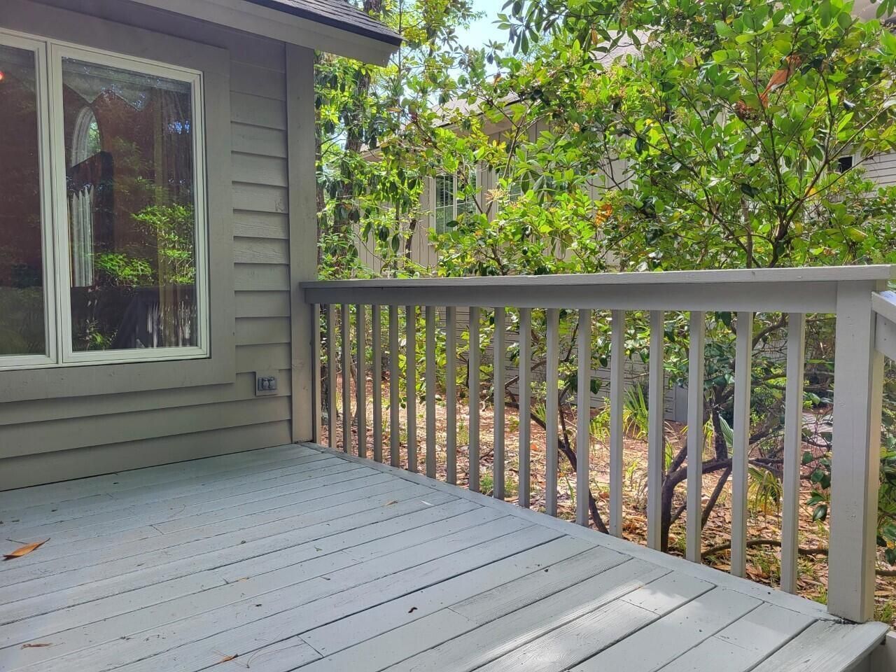 2743 Old Oak Walk Photo 3