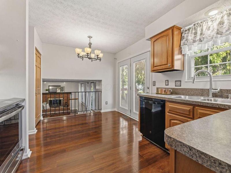 514 Hawthorne Place , Reynoldsburg, OH 43068 Photo 17