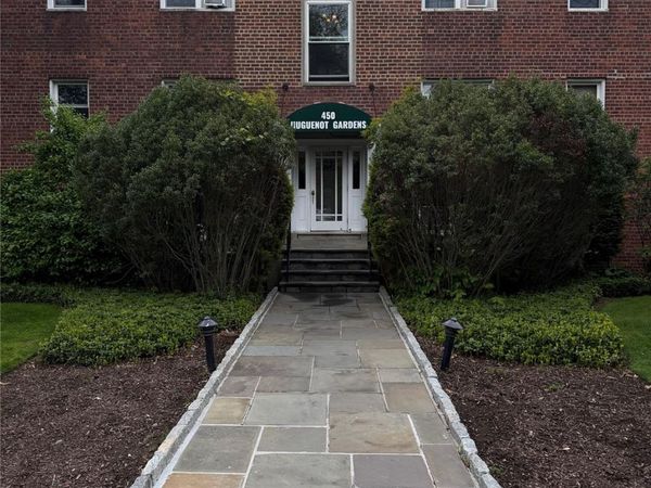 450 Pelham Road , Unit #2E, New Rochelle, NY 10805