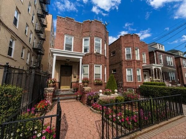 1752 Mahan Avenue , Bronx, NY 10461