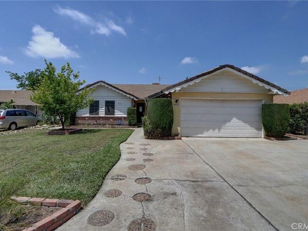 8137 Variel, Canoga Park, CA 91304