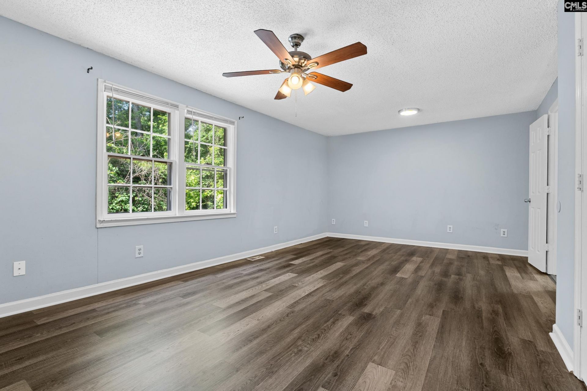 259 Woodwinds Drive Photo 13