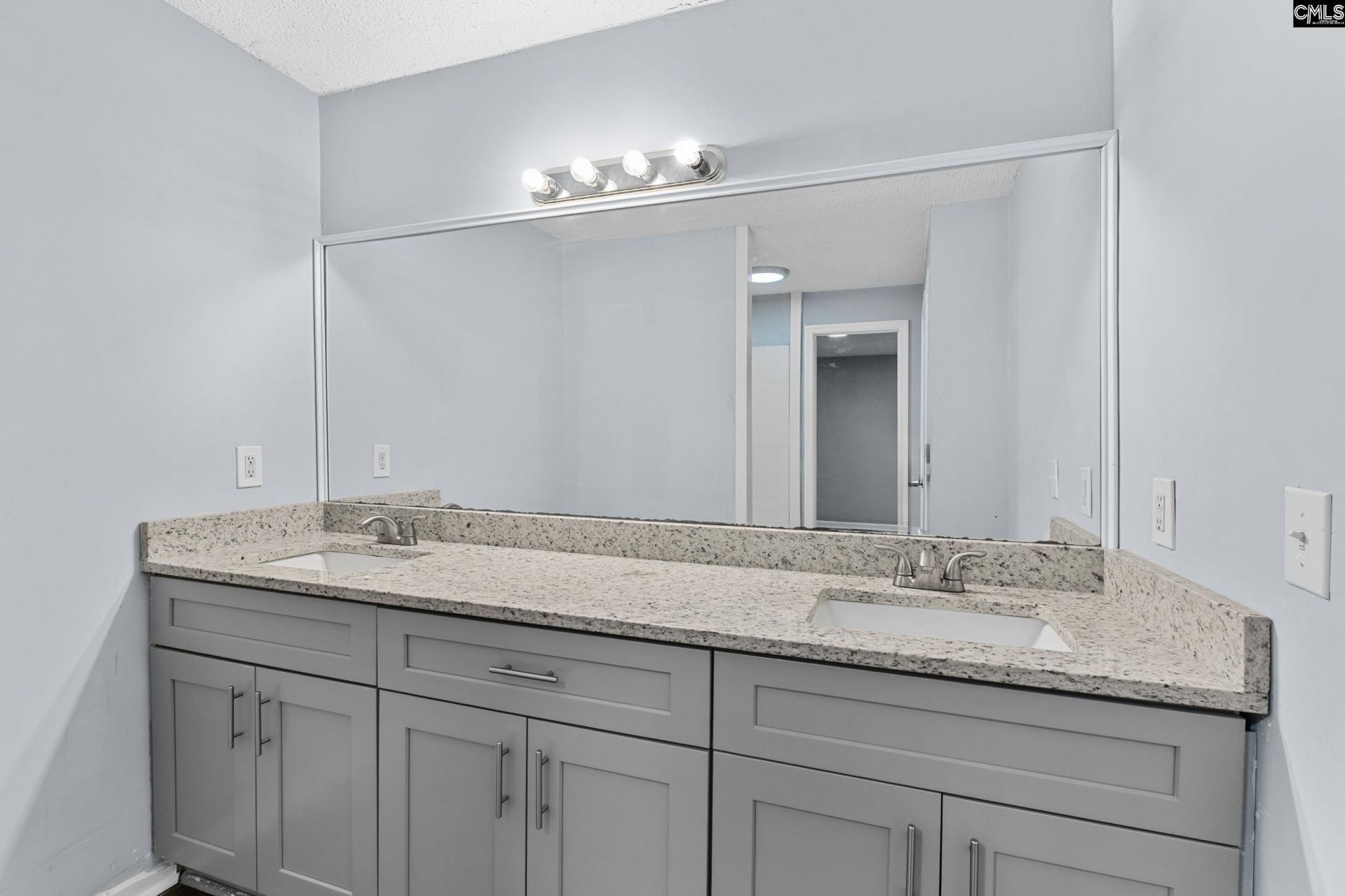 259 Woodwinds Drive Photo 15