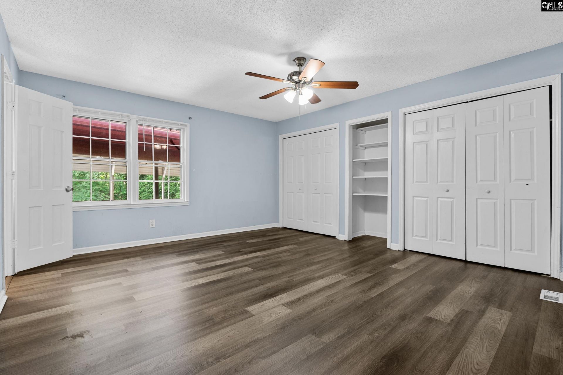 259 Woodwinds Drive Photo 17