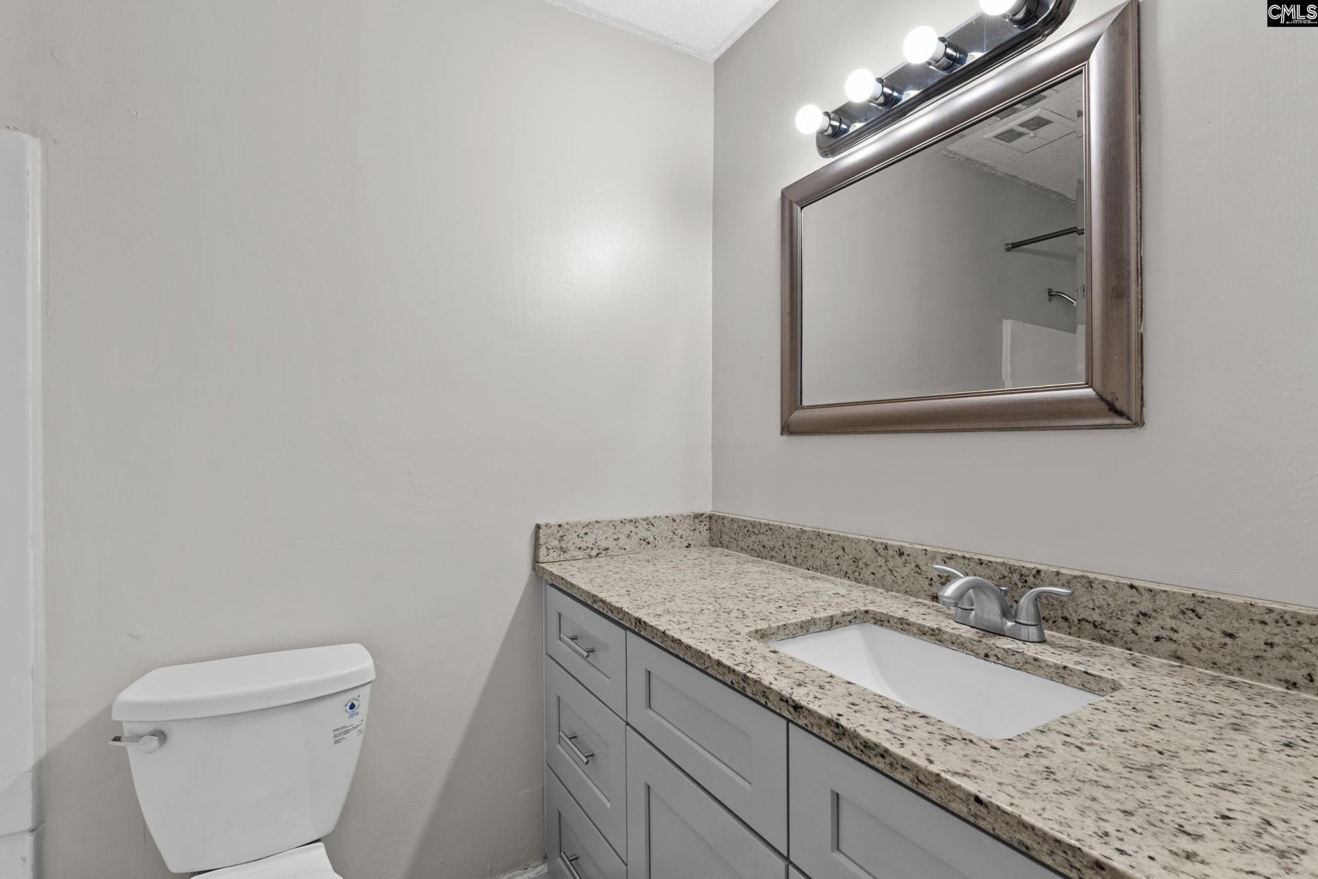 259 Woodwinds Drive Photo 19