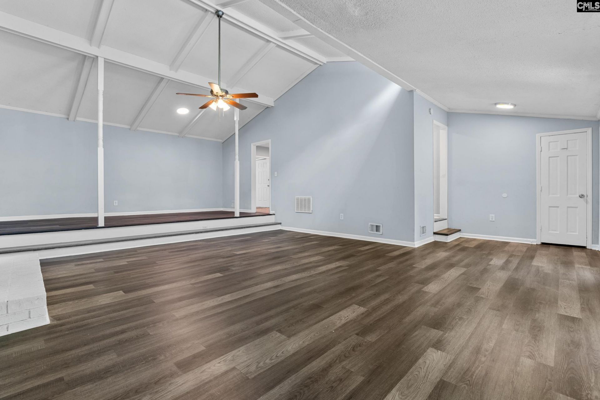 259 Woodwinds Drive Photo 4