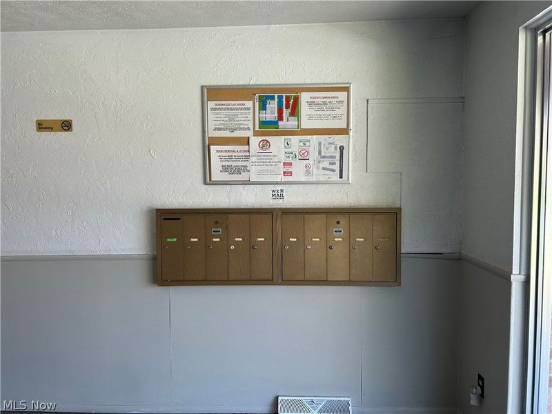 24635 Clareshire Drive, Unit 203, North Olmsted, OH 44070 Photo 10