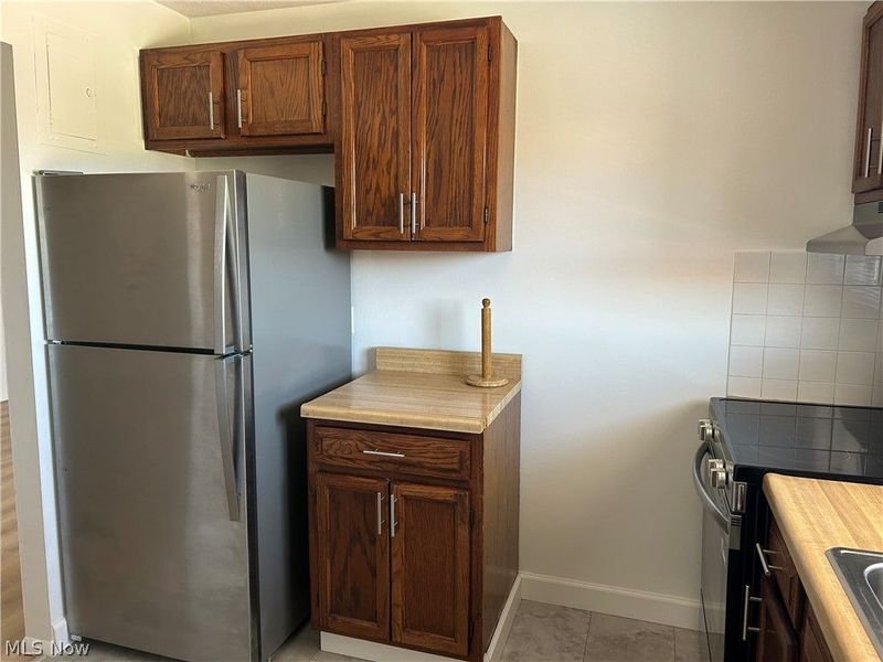 24635 Clareshire Drive, Unit 203, North Olmsted, OH 44070 Photo 4