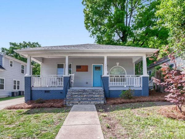 1521 Hawthorne Lane , Charlotte, NC 28205