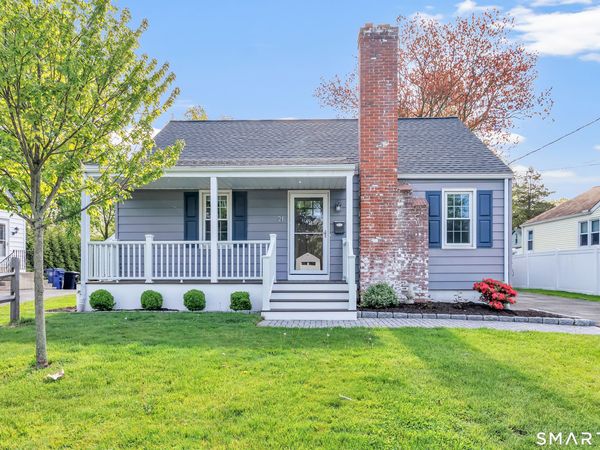 21 Aimes, West Haven, CT 06516