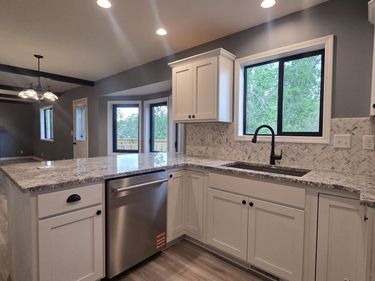 122 W 1st Street, Valparaiso, NE 68065