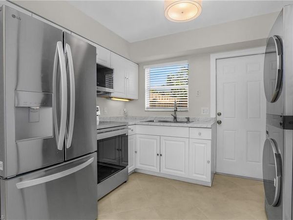 1015 10th AVE N, Unit 1011, NAPLES, FL 34102
