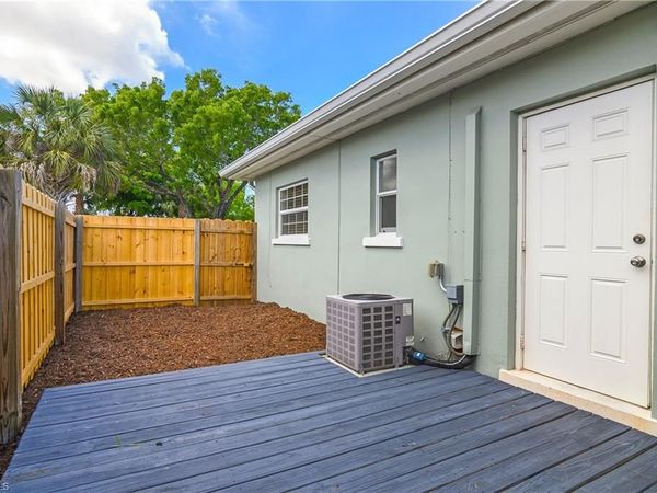 1015 10th AVE N, Unit 1011, NAPLES, FL 34102