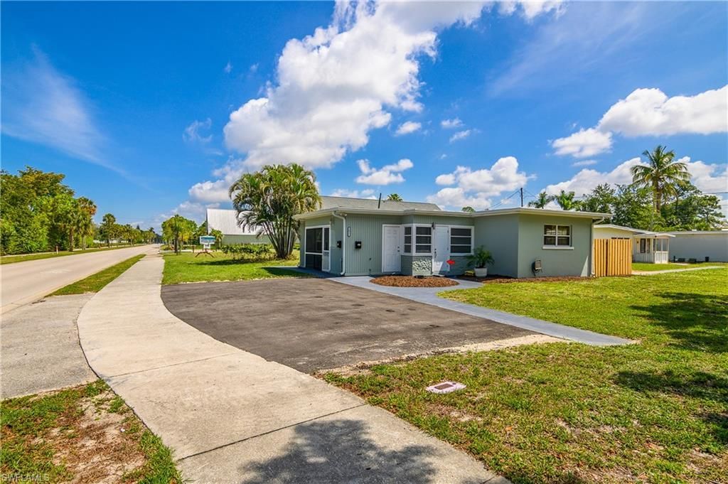 1015 10th Ave N, Unit 1011, Naples, FL 34102 Photo