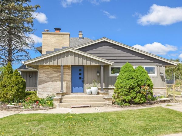 N48W16806 Lisbon ROAD, Menomonee Falls, WI 53051