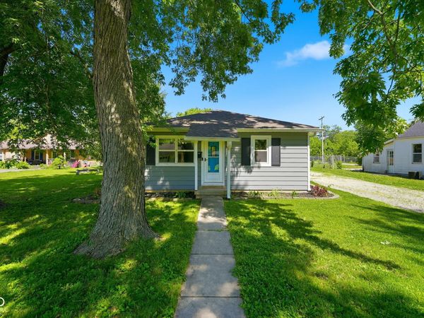 305 N East Street, Plainfield, IN 46168