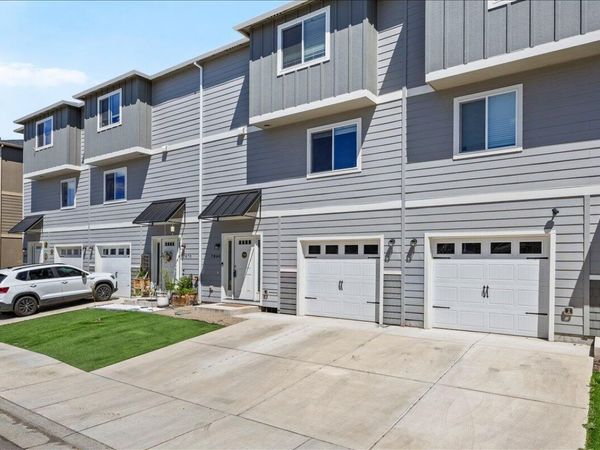 7868 28th Street, White City, OR 97503