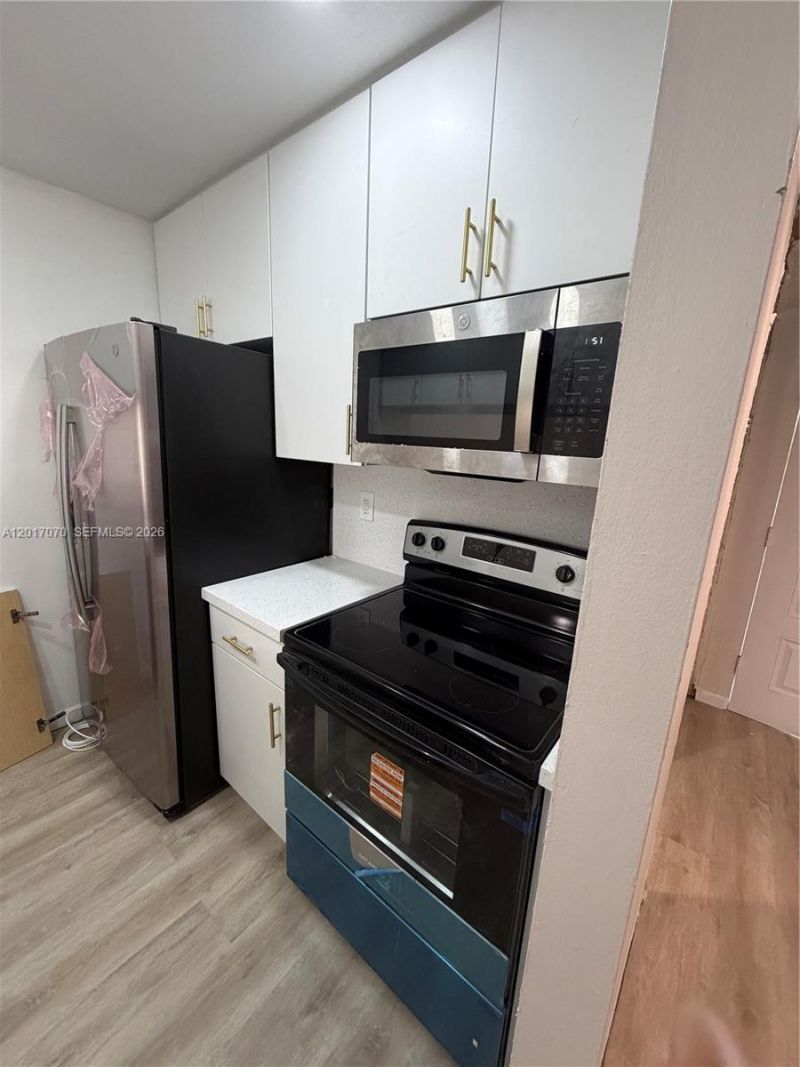 260 NW 107th Ave , Unit 211, Miami, FL 33172 Photo