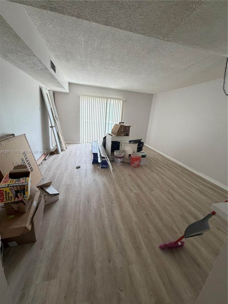 260 NW 107th Ave , Unit 211, Miami, FL 33172 Photo