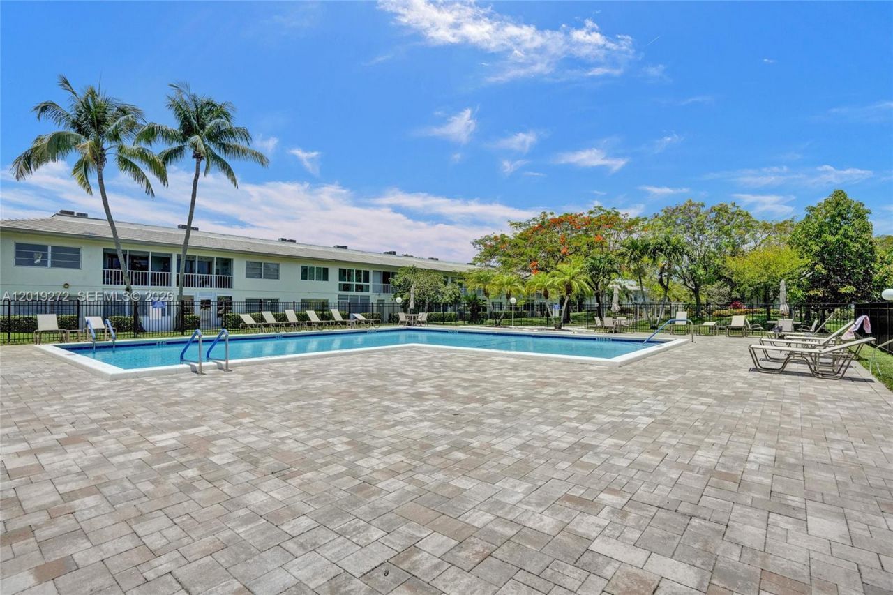 1108 Bahama Bnd, Unit B1, Coconut Creek, FL 33066 Photo